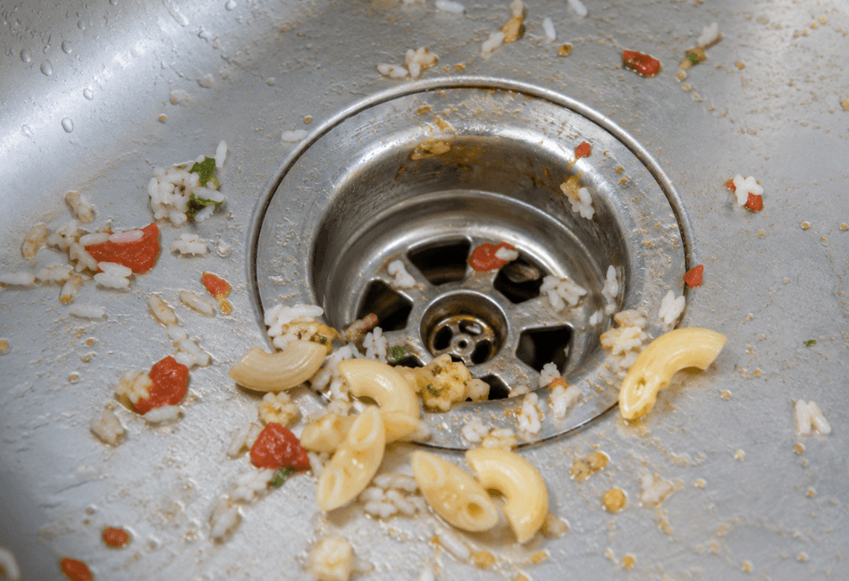 Atendimento profissional de desentupidora de pia em Brasília para solucionar obstruções causadas por gordura, restos de alimentos e outros resíduos na tubulação.